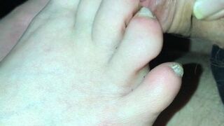 Footjob with Homemade Milf nasty Feet