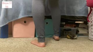 Watching her Sleazy Feet as she Folds Laundry (footfetish) - Glimpseofme