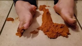 Thanksgiving ASMR Moment - BIG BODIED WOMAN Feet Dipped In Pumpkin Puree