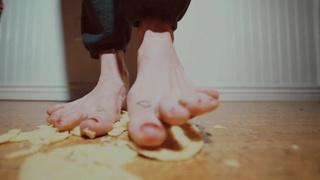 ASMR Giantess Slutty Feet * Walking on Chips