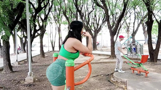 Ravishing Hispanic finds Liam's horny dude in the park and proposes that he fuck her cunt - Porn in Spanish
