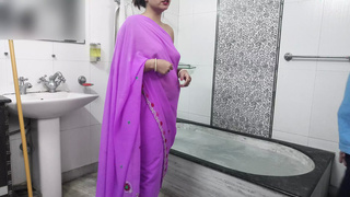 Real Desi Indian Punjabi Sardarni stepmom sexed with large dong new porn sex sex tape