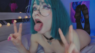 Alyssa Kasatka doing ahegao and asks to feed her spunk!