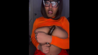 Velma swallows your dick in the middle of solving a mystery.